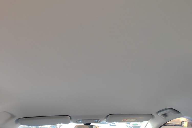 Used Wuling Starlight 730 2025 Model Plug-in Hybrid 125km Luxury Edition Headliner