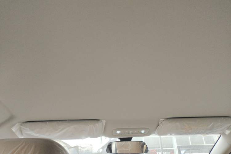 Used Wuling Starlight 730 2025 Model Plug-in Hybrid 125km Luxury Edition Headliner