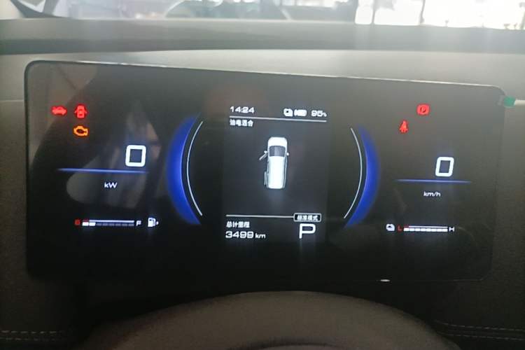 Used Wuling Starlight 730 2025 Model Plug-in Hybrid 125km Luxury Edition Instrument Cluster