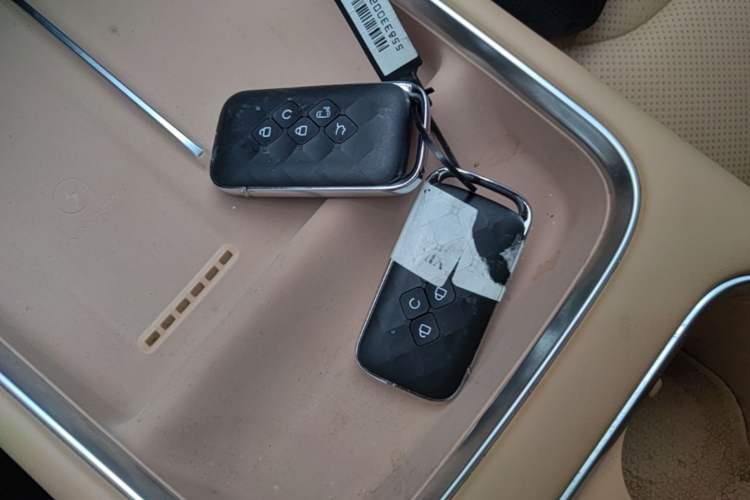 Used Wuling Starlight 730 2025 Model Plug-in Hybrid 125km Luxury Edition Interior 1