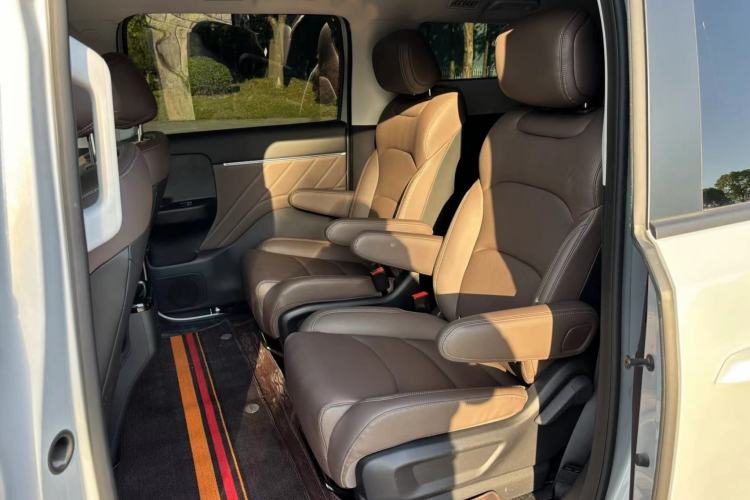 Used Wuling Starlight 730 2025 Model Pure Electric 500km Luxury Edition Interior 1