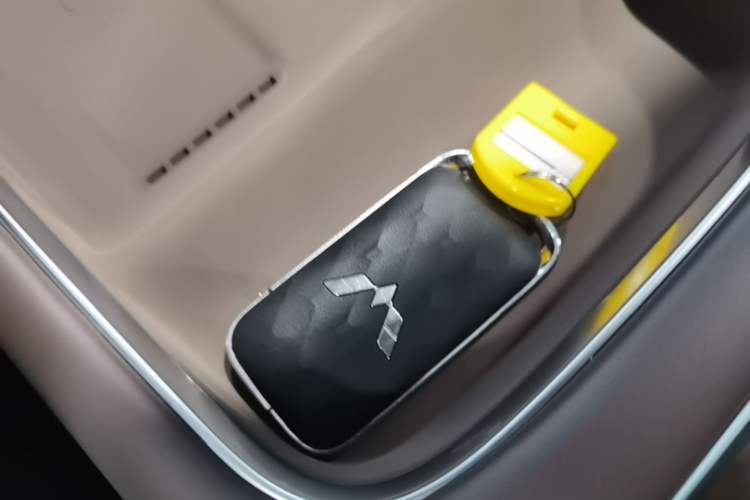 Used Wuling Starlight 730 2025 Model Plug-in Hybrid 125km Luxury Edition Interior 1