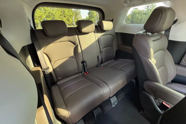 Used Wuling Starlight 730 2025 Model Pure Electric 500km Luxury Edition Interior 6