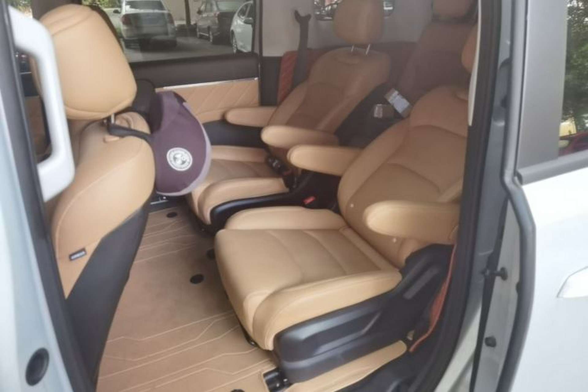Used Wuling Starlight 730 2025 Model Plug-in Hybrid 125km Luxury Edition Left Rear Seat