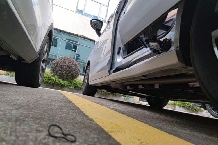 Used Wuling Starlight 730 2025 Model Plug-in Hybrid 125km Luxury Edition Left Side Sill
