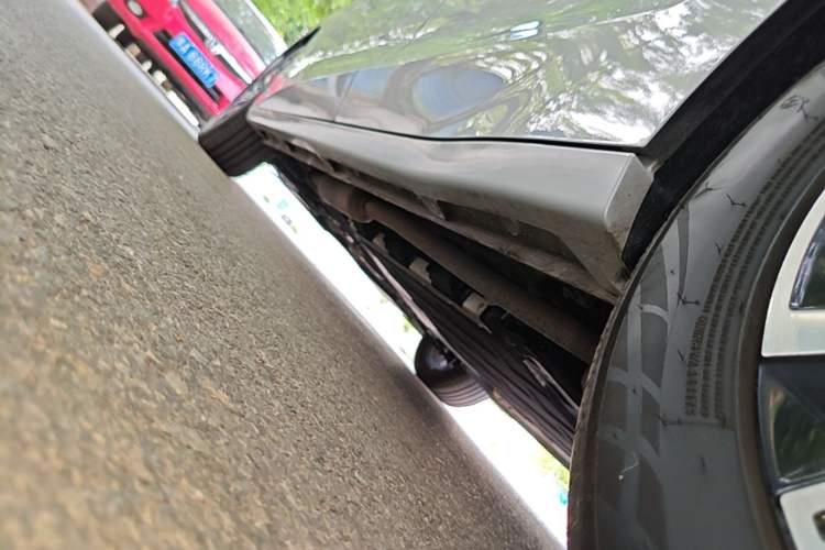 Used Wuling Starlight 730 2025 Model Plug-in Hybrid 125km Luxury Edition Left Side Sill