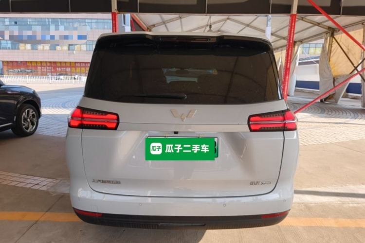 Used Wuling Starlight 730 2025 Model Plug-in Hybrid 125km Luxury Edition Rear