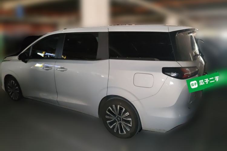 Used Wuling Starlight 730 2025 Model Plug-in Hybrid 125km Luxury Edition Rear Left 45 Deg