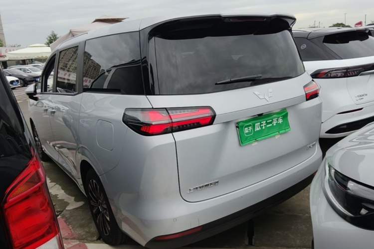 Used Wuling Starlight 730 2025 Model Plug-in Hybrid 125km Luxury Edition Rear Left 45 Deg