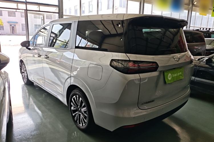 Used Wuling Starlight 730 2025 Model Plug-in Hybrid 125km Luxury Edition Rear Left 45 Deg