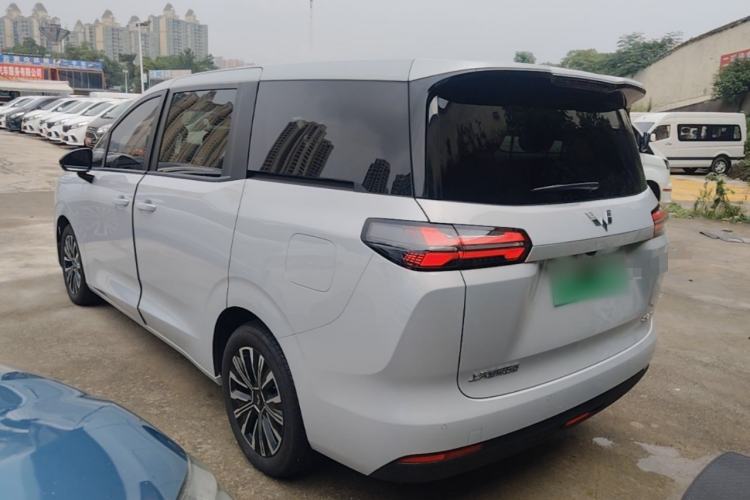 Used Wuling Starlight 730 2025 Model Plug-in Hybrid 125km Luxury Edition Rear Left 45 Deg