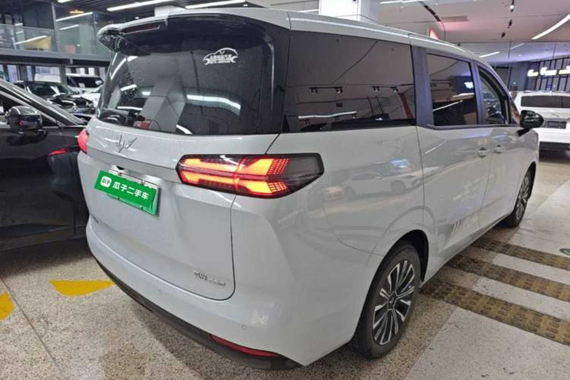 Used Wuling Starlight 730 2025 Model Pure Electric 500km Luxury Edition Rear Right 45 Deg