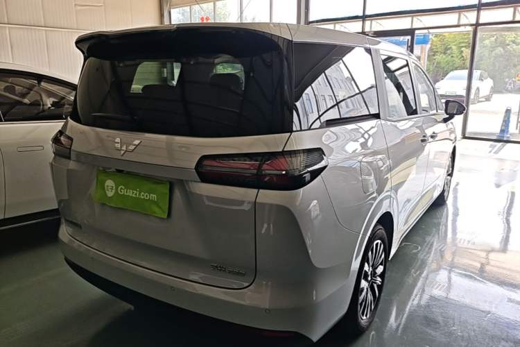 Used Wuling Starlight 730 2025 Model Plug-in Hybrid 125km Luxury Edition Rear Right 45 Deg