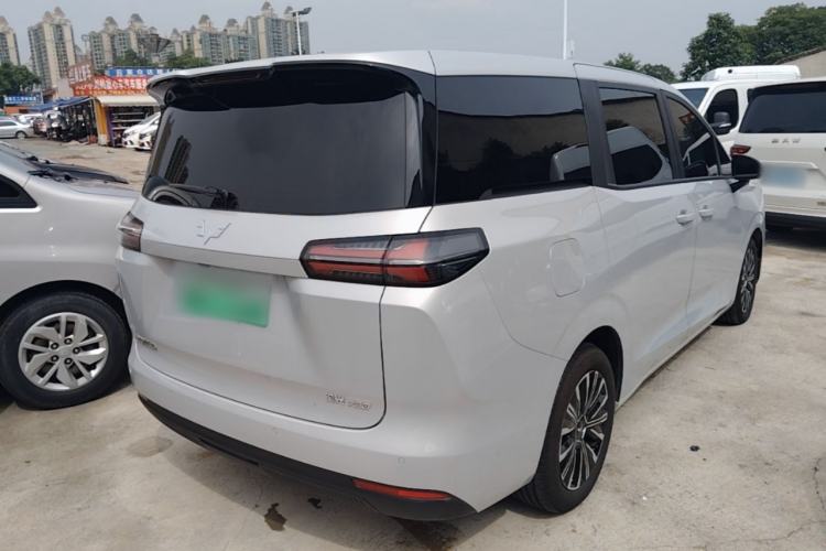 Used Wuling Starlight 730 2025 Model Plug-in Hybrid 125km Luxury Edition Rear Right 45 Deg