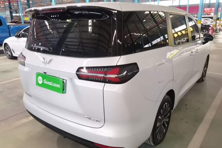 Used Wuling Starlight 730 2025 Model Plug-in Hybrid 125km Luxury Edition Rear Right 45 Deg