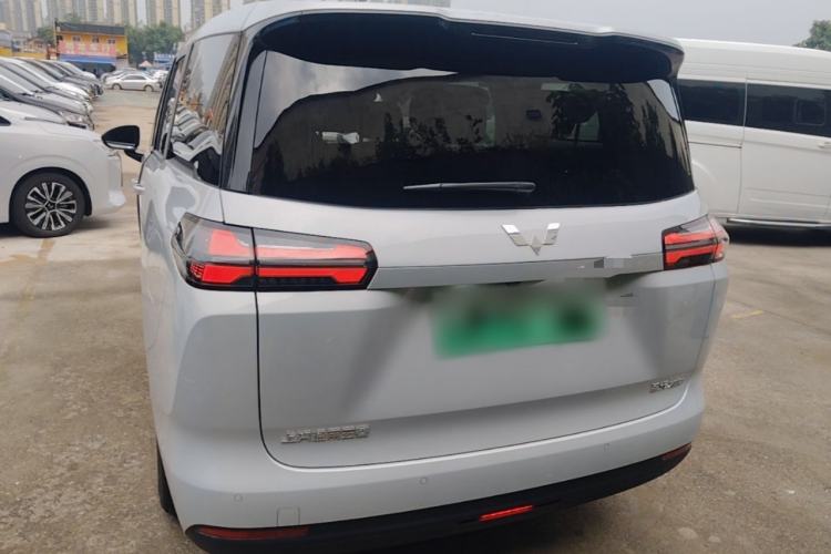 Used Wuling Starlight 730 2025 Model Plug-in Hybrid 125km Luxury Edition Rear
