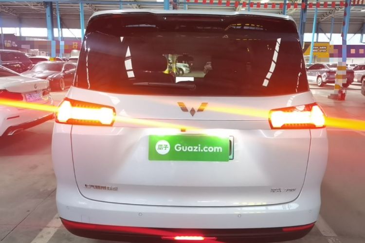 Used Wuling Starlight 730 2025 Model Plug-in Hybrid 125km Luxury Edition Rear