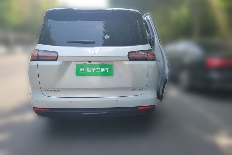 Used Wuling Starlight 730 2025 Model Plug-in Hybrid 125km Luxury Edition Rear