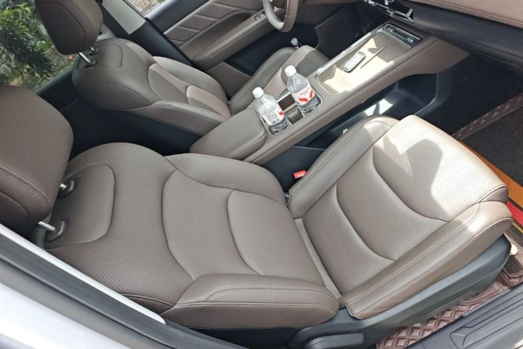 Used Wuling Starlight 730 2025 Model Pure Electric 500km Luxury Edition Right Front Seat