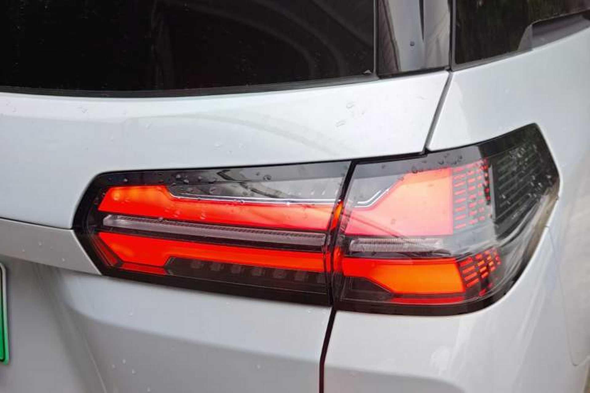 Used Wuling Starlight 730 2025 Model Pure Electric 500km Luxury Edition Right Rear Taillight