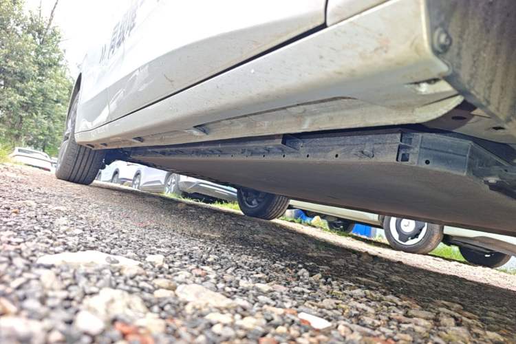Used Wuling Starlight 730 2025 Model Pure Electric 500km Luxury Edition Right Side Sill