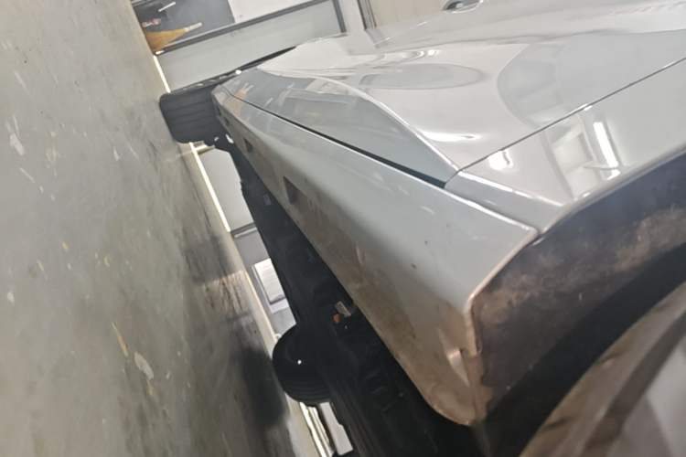 Used Wuling Starlight 730 2025 Model Plug-in Hybrid 125km Luxury Edition Right Side Sill