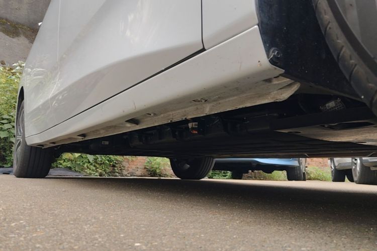 Used Wuling Starlight 730 2025 Model Plug-in Hybrid 125km Luxury Edition Right Side Sill