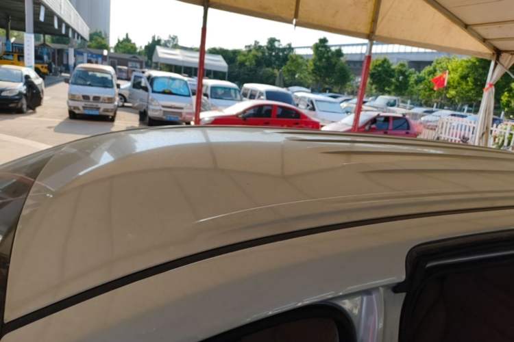 Used Wuling Starlight 730 2025 Model Plug-in Hybrid 125km Luxury Edition Roof