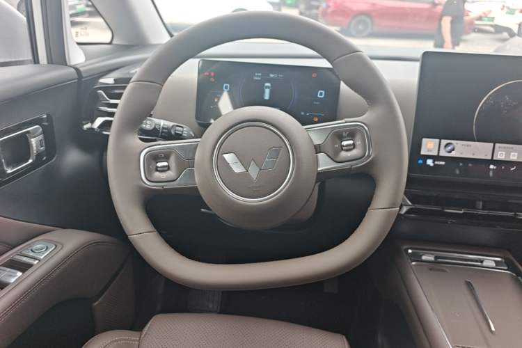 Used Wuling Starlight 730 2025 Model Plug-in Hybrid 125km Luxury Edition Steering Wheel