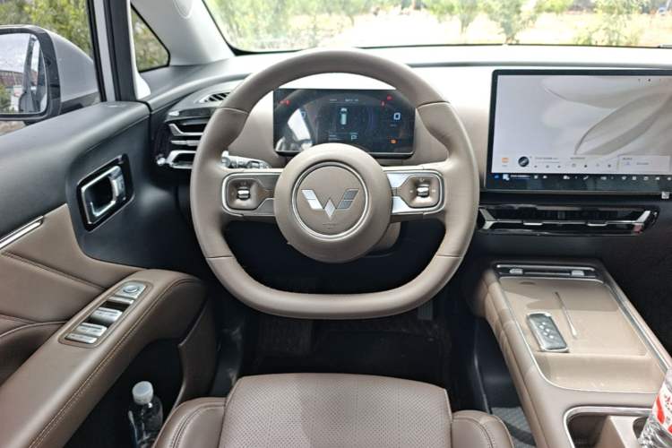 Used Wuling Starlight 730 2025 Model Pure Electric 500km Luxury Edition Steering Wheel