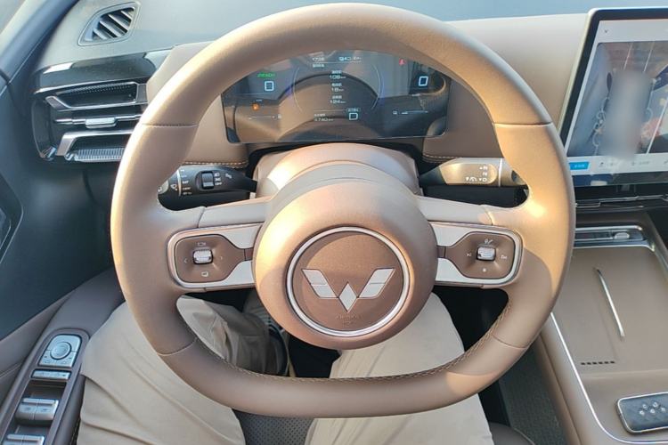 Used Wuling Starlight 730 2025 Model Plug-in Hybrid 125km Luxury Edition Steering Wheel