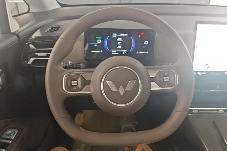 Used Wuling Starlight 730 2025 Model Plug-in Hybrid 125km Luxury Edition Steering Wheel
