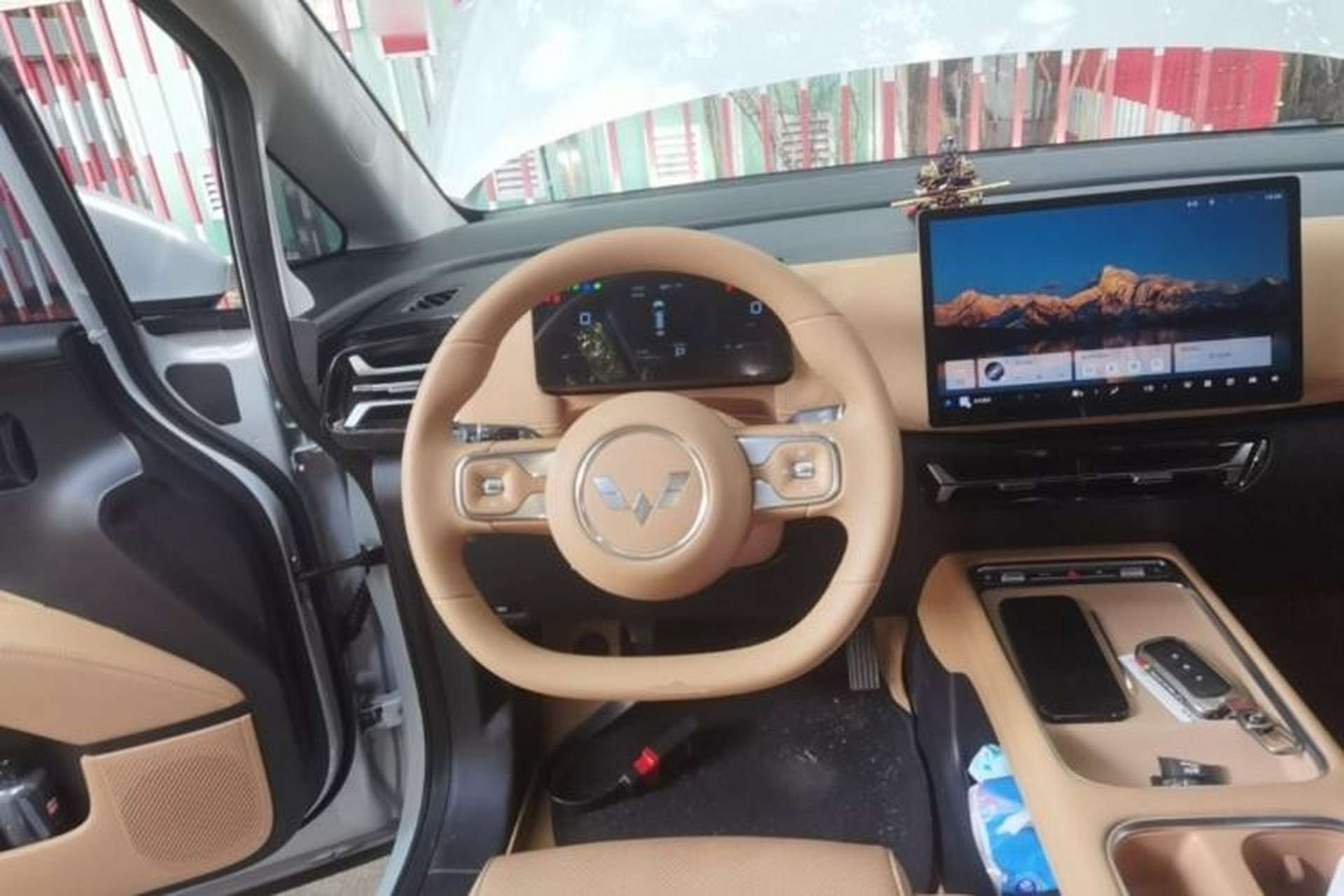 Used Wuling Starlight 730 2025 Model Plug-in Hybrid 125km Luxury Edition Steering Wheel