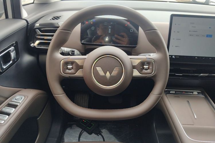 Used Wuling Starlight 730 2025 Model Plug-in Hybrid 125km Luxury Edition Steering Wheel