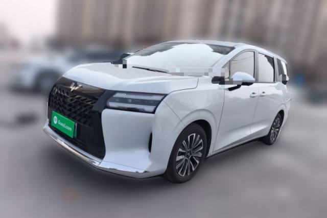 Used Wuling Starlight 730 2025 Model Plug-in Hybrid 125km Luxury Edition