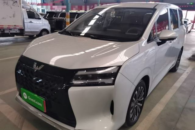 Wuling Starlight 730 2025 Model Plug-in Hybrid 125km Luxury Edition d’occasion