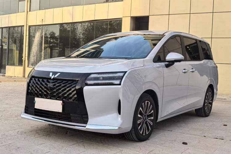 Used Wuling Starlight 730 2025 Model Plug-in Hybrid 125km Luxury Edition Guazi used car, China used car export, Used car for sale, Used  cars, Cheapest cars for sale
