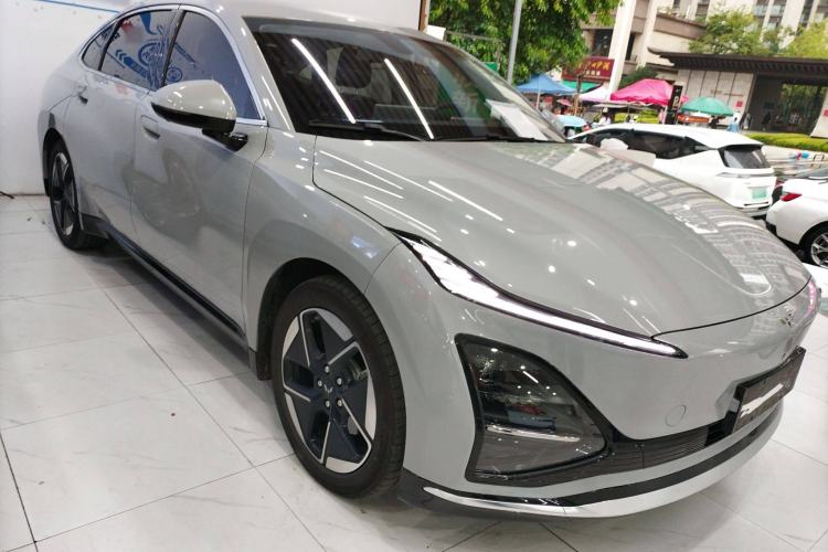 Used Wuling Xingguang 2024 Co-Creation Edition 510 Advanced Model Exterior 1