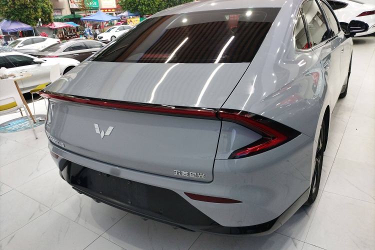 Used Wuling Xingguang 2024 Co-Creation Edition 510 Advanced Model Rear