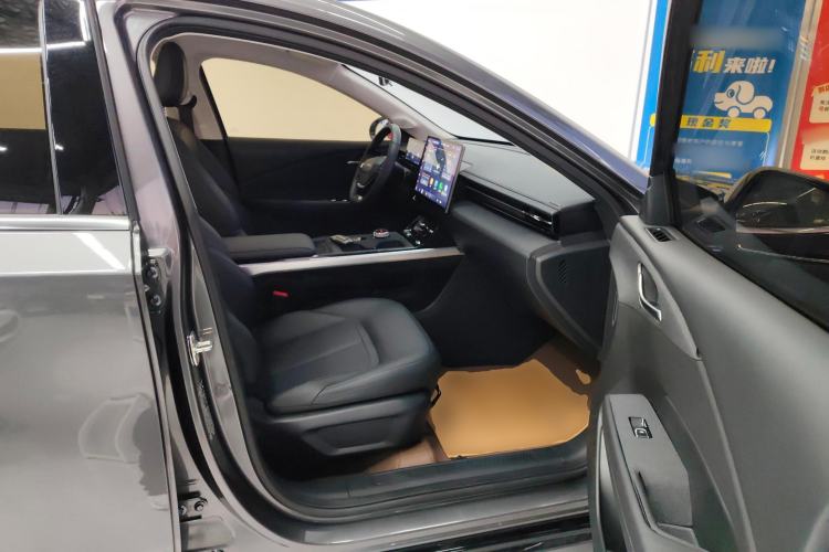 Used Wuling Xingguang 2023 150 Advanced Edition Right Front Seat