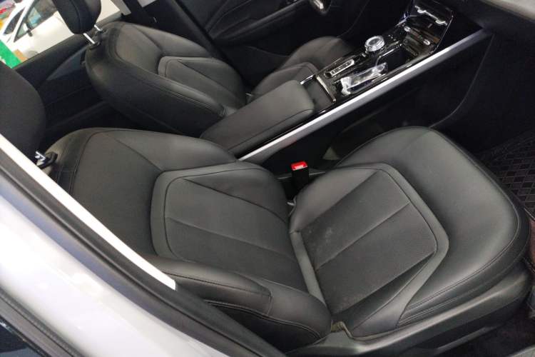 Used Wuling Xingguang 2024 Co-Creation Edition 510 Advanced Model Right Front Seat