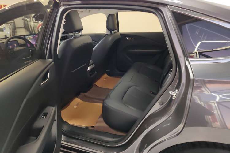 Used Wuling Xingguang 2023 150 Advanced Edition Right Rear Seat