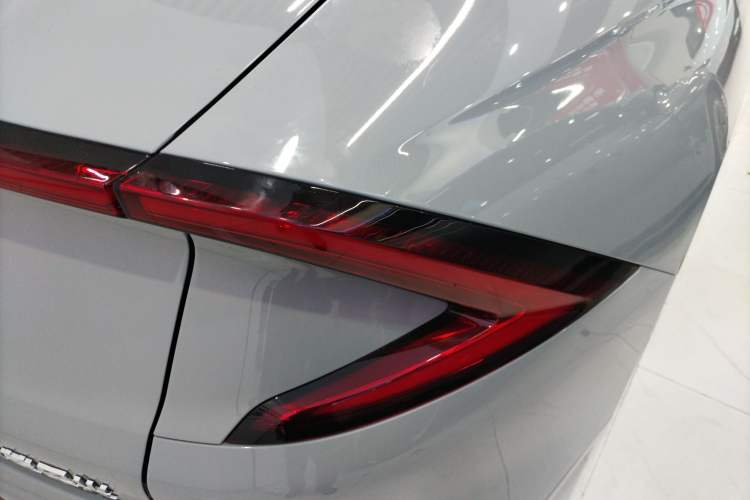 Used Wuling Xingguang 2024 Co-Creation Edition 510 Advanced Model Right Rear Taillight