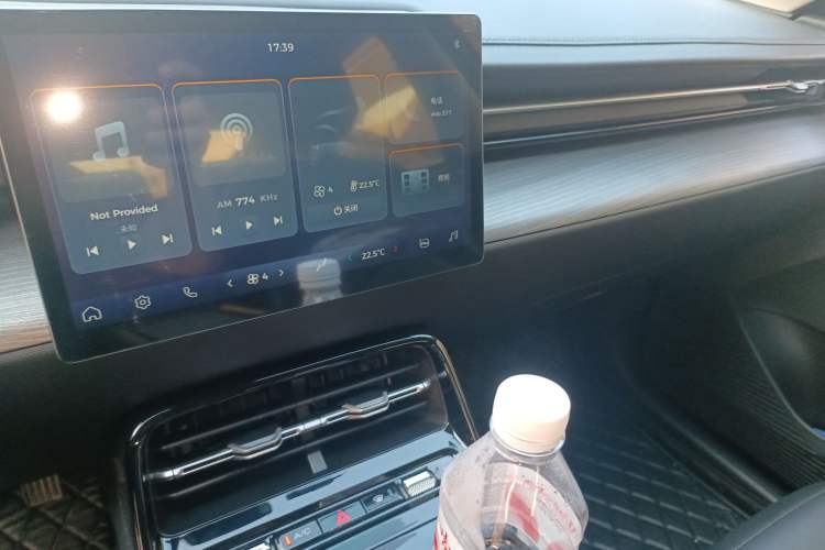 Used Wuling Xingguang 2023 70 Standard Edition Audio And AC Panel