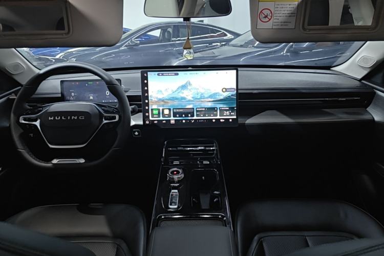 Used Wuling Xingguang 2023 150 Advanced Edition Center Console