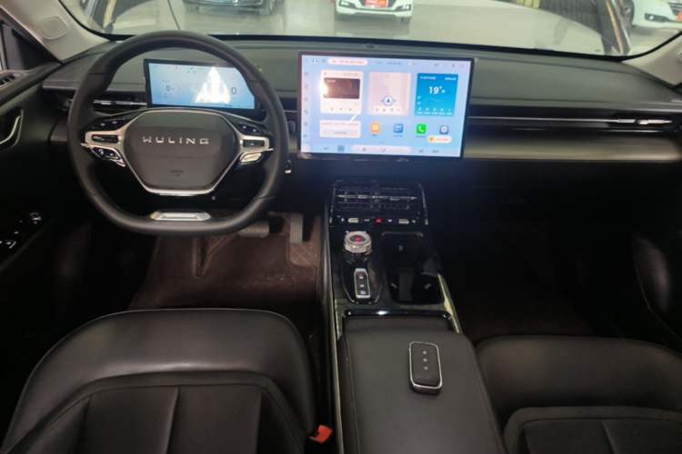 Used Wuling Xingguang 2023 150 Advanced Edition Center Console