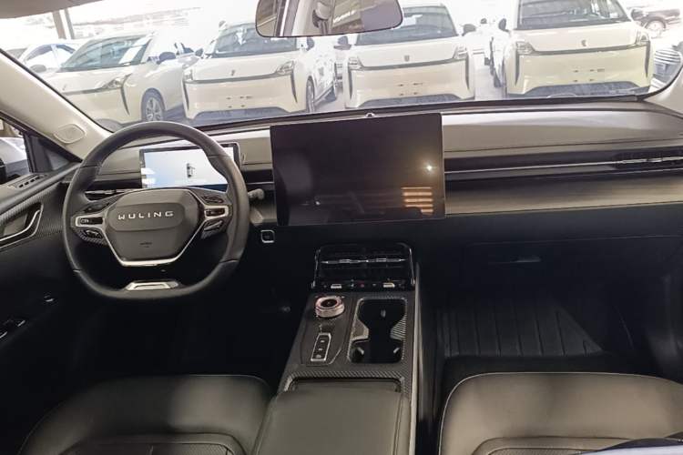 Used Wuling Xingguang 2023 150 Advanced Edition Center Console