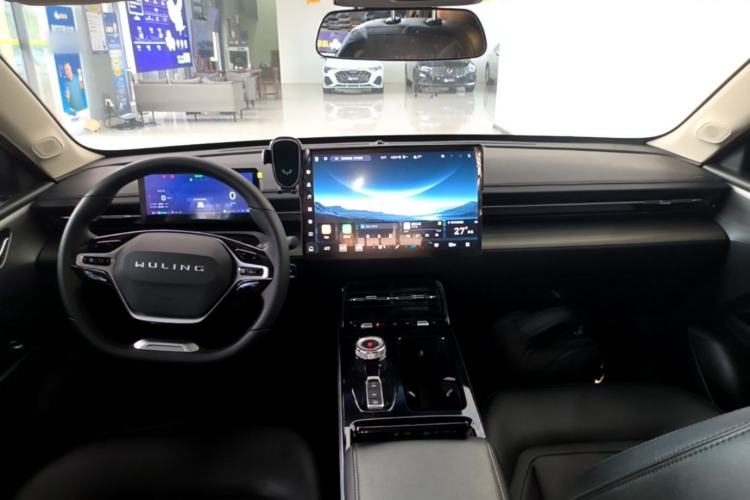 Used Wuling Xingguang 2023 150 Advanced Edition Center Console