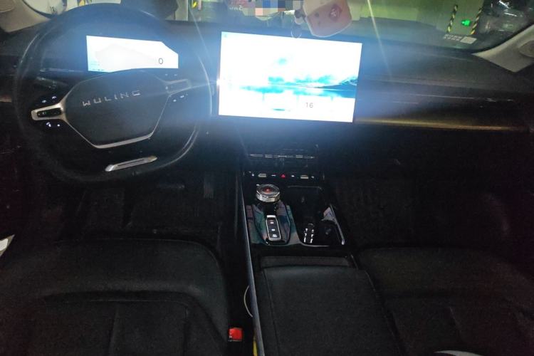 Used Wuling Xingguang 2023 150 Advanced Edition Center Console