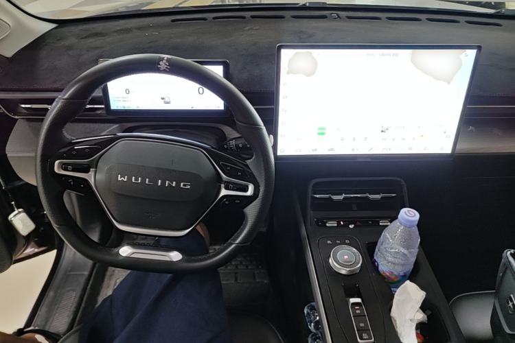 Used Wuling Xingguang 2023 150 Advanced Edition Center Console